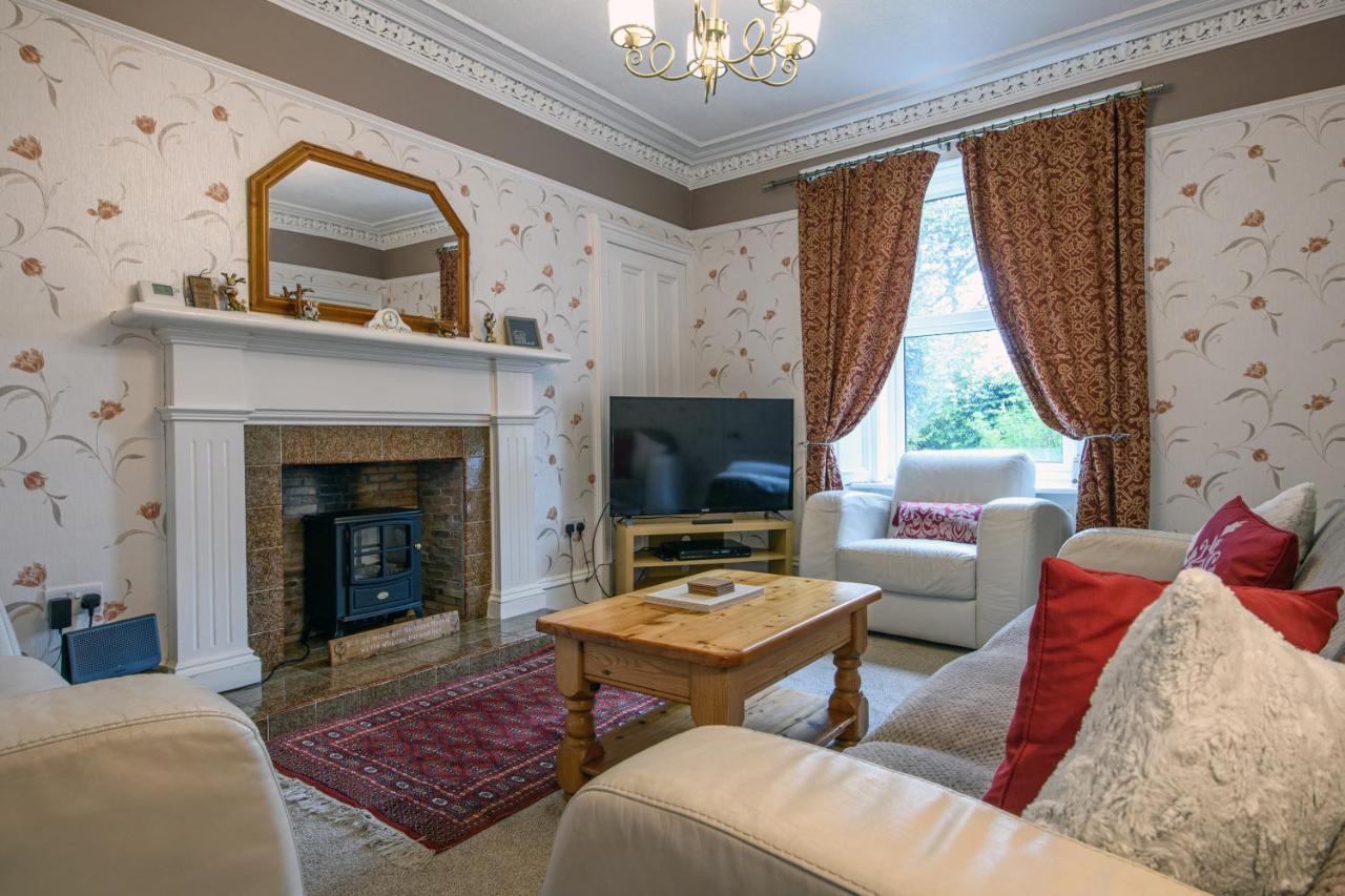윅 Charming Townhouse On North Coast 500 Route, Wick 빌라 외부 사진